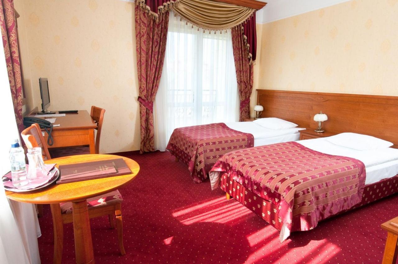 Hotel Korona Sandomierz Buitenkant foto