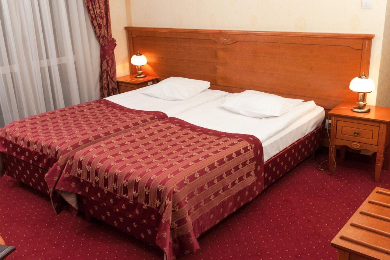 Hotel Korona Sandomierz Buitenkant foto