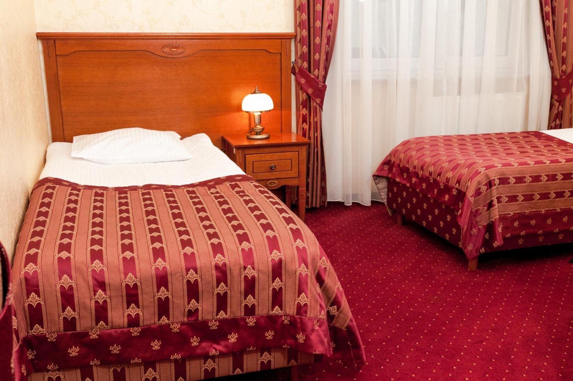 Hotel Korona Sandomierz Buitenkant foto