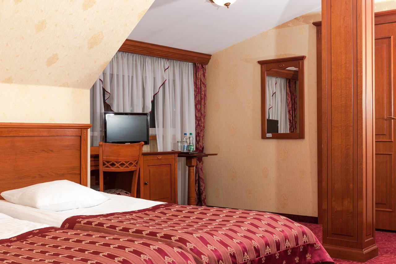 Hotel Korona Sandomierz Buitenkant foto