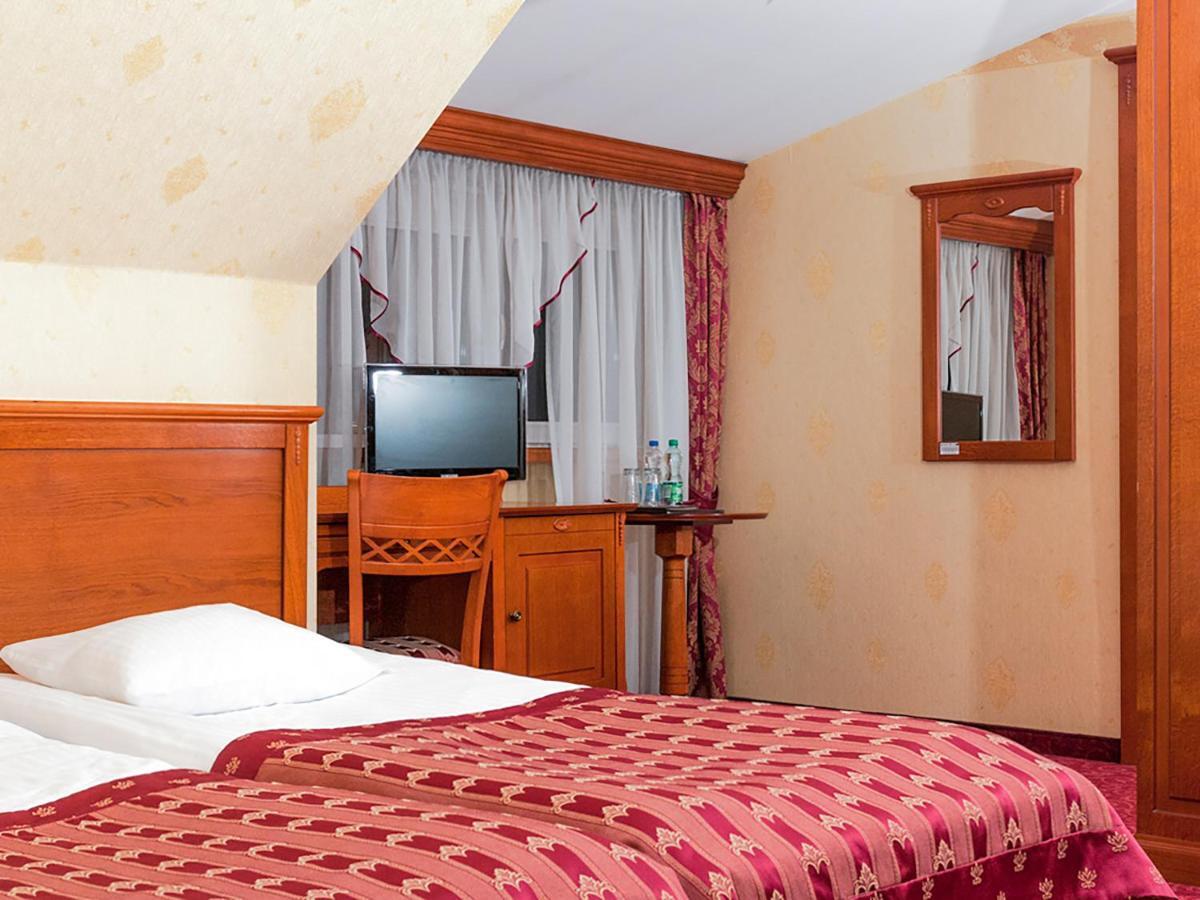 Hotel Korona Sandomierz Buitenkant foto