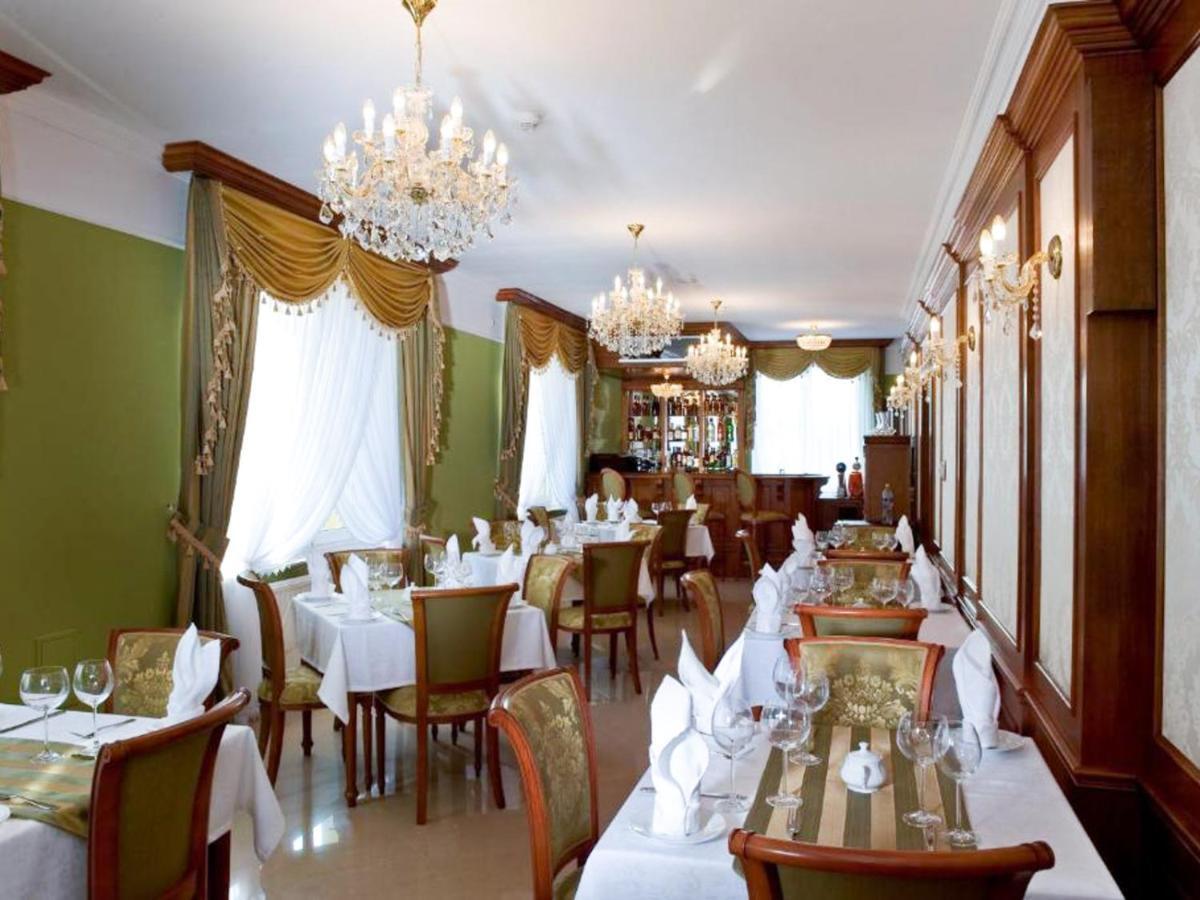 Hotel Korona Sandomierz Buitenkant foto